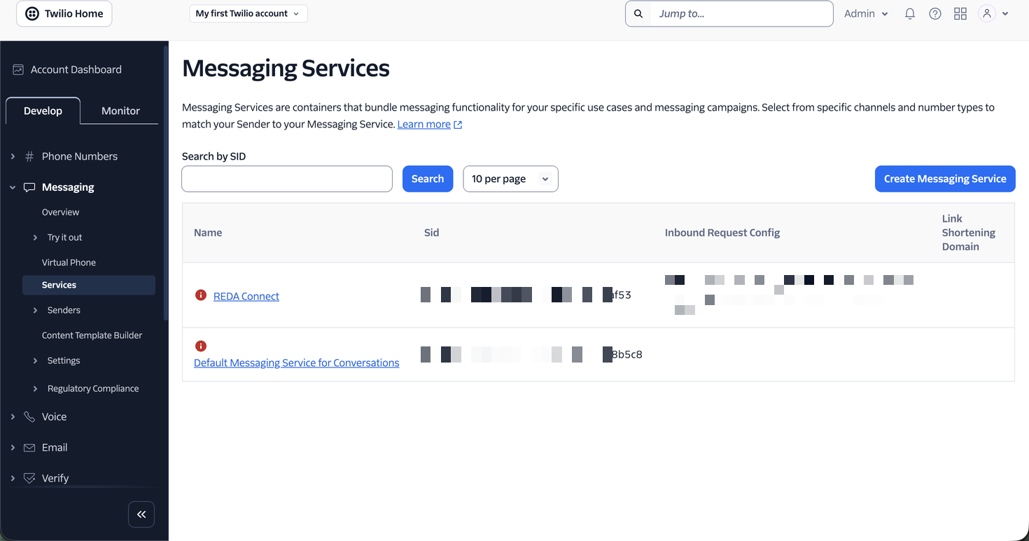 Página Messaging Services: botón Create Messaging Service y lista con Name, SID e Inbound Request Config; valores ocultos