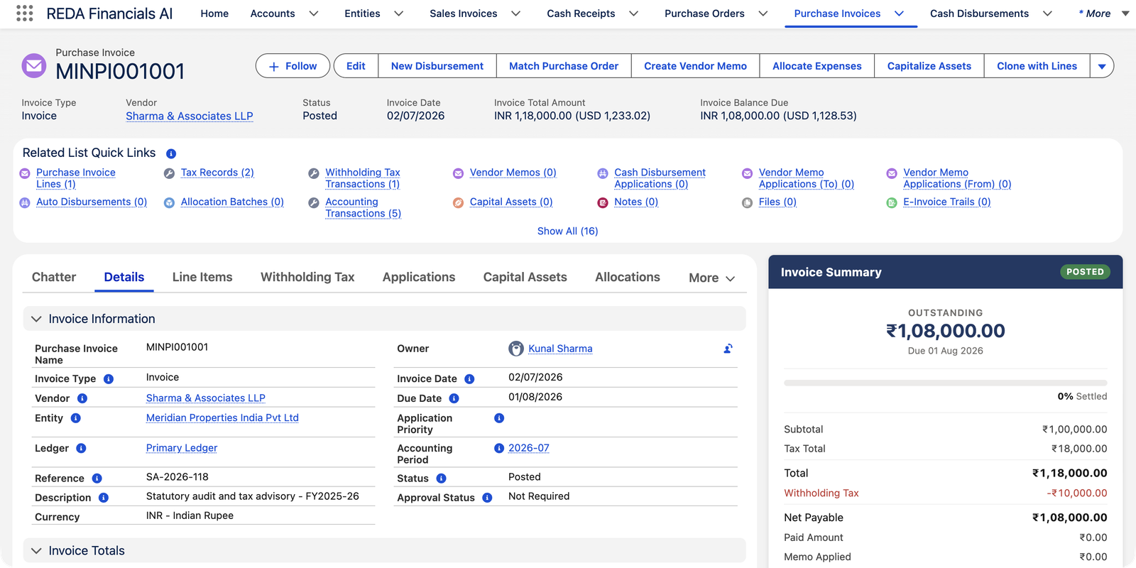 Una factura de compra contabilizada MINPI001001 en REDA Financials AI del proveedor Sharma & Associates LLP para la entidad Meridian Properties India Pvt Ltd. El panel Resumen de la factura muestra Subtotal ₹1,00,000.00, Total de impuestos ₹18,000.00, Total ₹1,18,000.00, una línea roja de Retención de impuestos de −₹10,000.00 y Neto por pagar ₹1,08,000.00. El monto pendiente indica ₹1,08,000.00 con vencimiento el 01 ago 2026. Los enlaces rápidos de listas relacionadas incluyen Transacciones de retenciones (1) y Registros de impuestos (2).