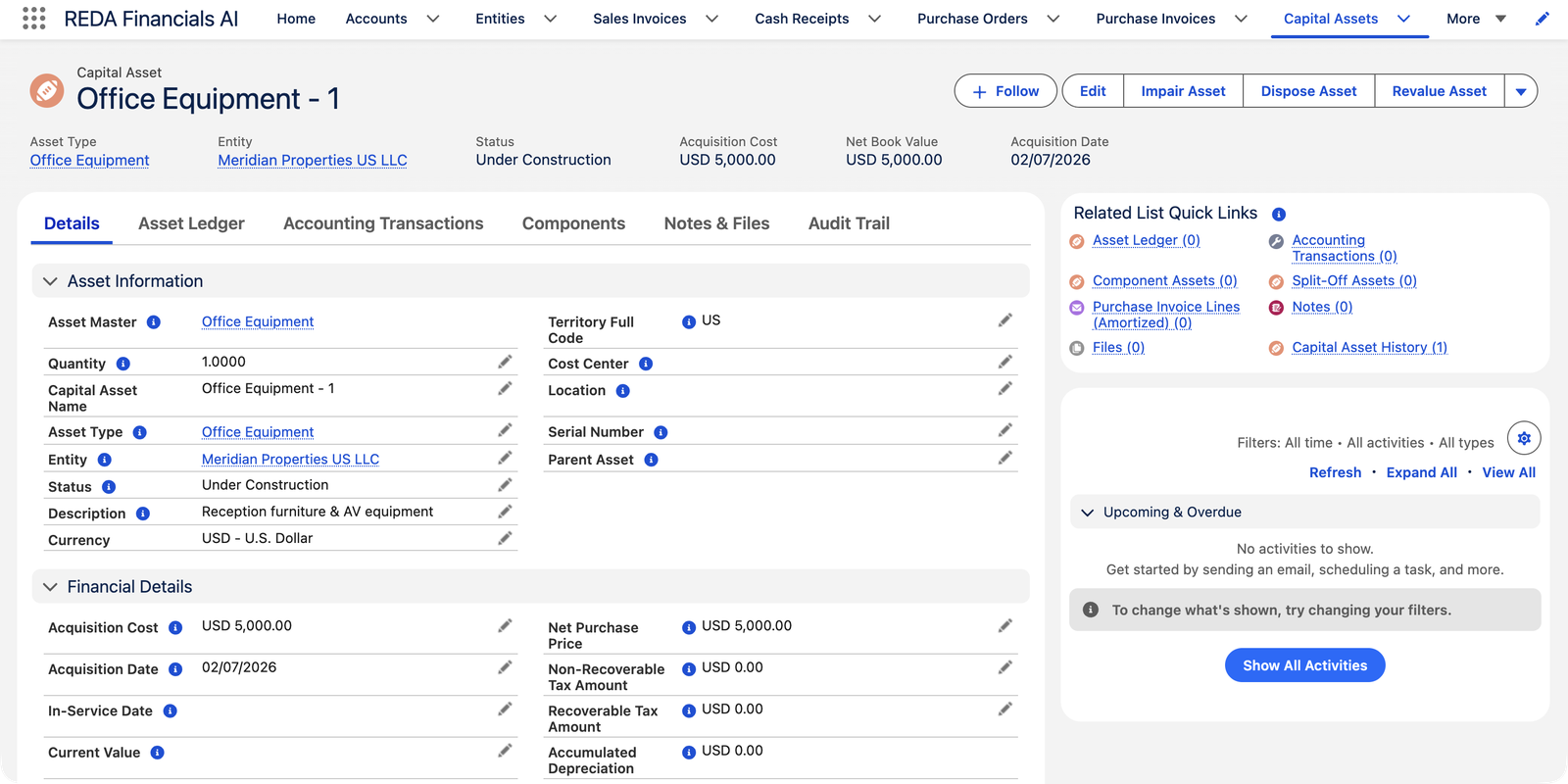 A tela Receive Goods de uma ordem de compra da Meridian na REDA Financials AI, mostrando as quantidades recebidas por linha e um aviso de que serão criados Capital Assets com status Em Construção para a linha marcada com Create Asset.