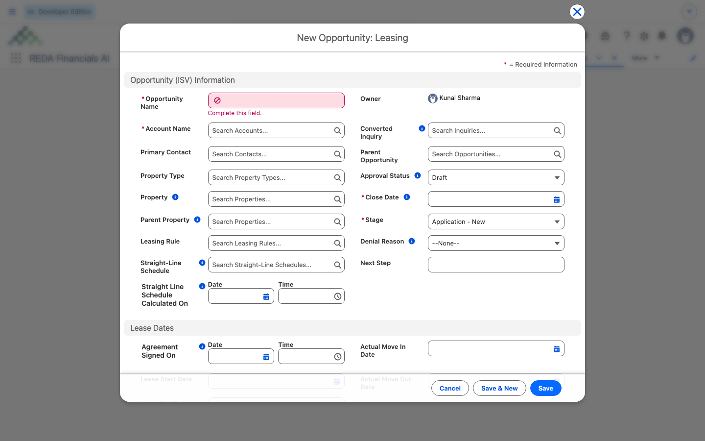 El diálogo New Lease (Leasing), mostrando los campos Account, Property y Lease Dates del inquilino, con Stage en Application - New.