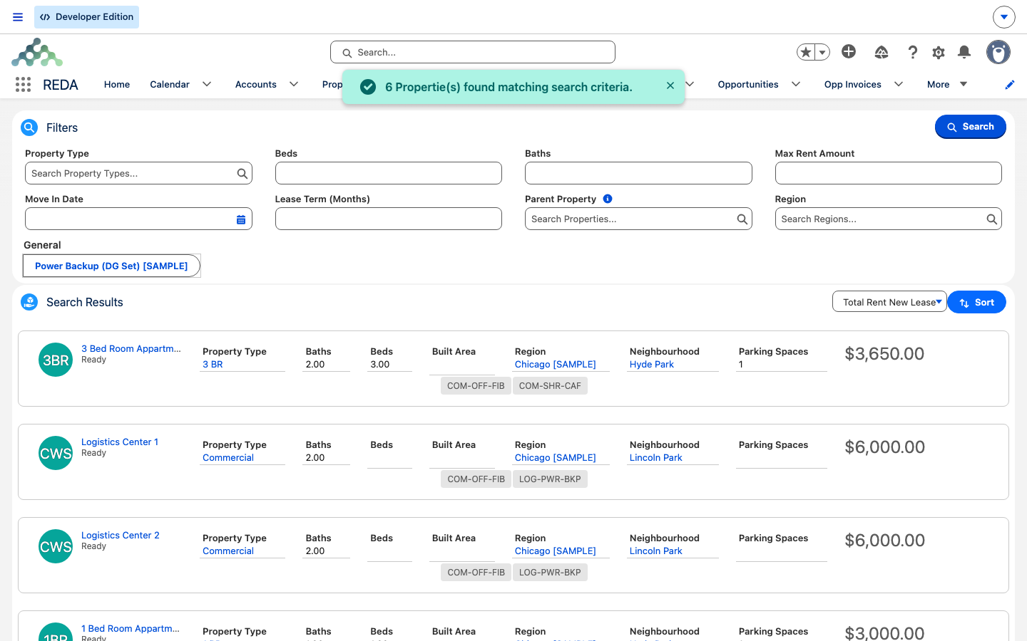 La herramienta Property Search - Leasing con su panel de filtros y tarjetas de resultados.